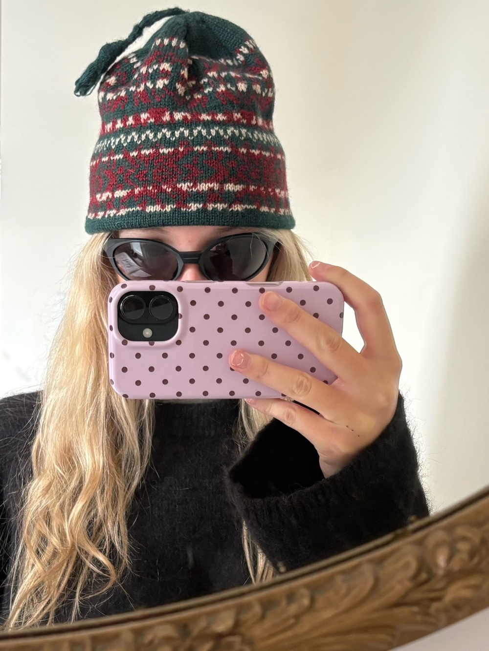 Vintage Knit Beanie Hat in Green and Red